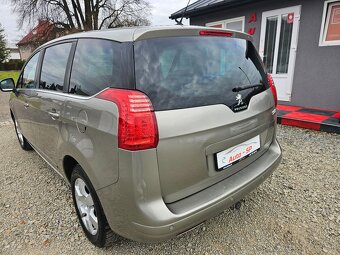 PEUGEOT 5008  (2014) PANORAMA - 7