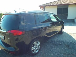 Predám Opel Zafira 2.0D - 7