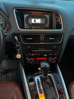 AUDI Q5 2,0 TDI 2010 - 7