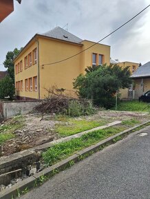 Na predaj starší rodinný dom s pozemkom, Chtelnica okr. Pieš - 7