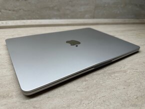 MacBook Air 13 M3 (2024) 16 GB / 512 GB, záruka: 8.11.2025 - 7