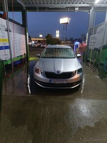 Škoda Octavia 3 1.6 TDI DSG - 7