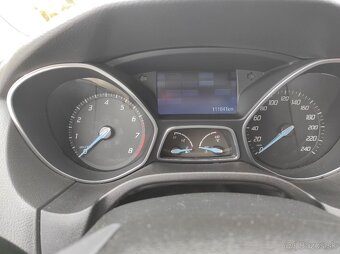 Ford Focus 1,6 benzín turbo - 7
