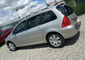 Peugeot 307 2,0 HDI SW 7MÍST PANORAMA nafta manuál 100 kw - 7