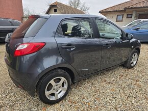 Mazda 2 1.3i Pro - 7