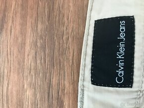 CALVIN KLEIN originál smotanove damske nohavice w27/L32 - 7