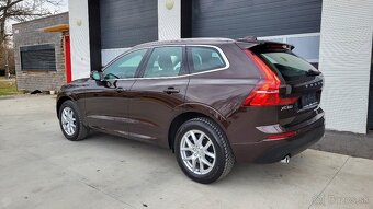 Volvo XC60 B4 Momentum Pro AWD A/T - 7