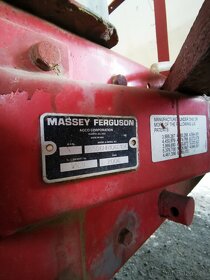 Sejačka kukurice a slnečnice Massey Ferguson 555 - 7