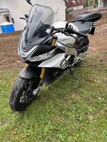 Aprilia Tuono V4 129KW (2022) - 7