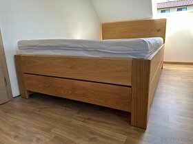 Dubová masívna posteľ 90x200cm so zábranami - 7