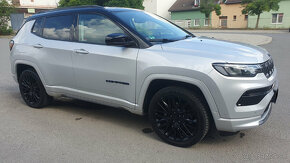 Jeep Compass 1.3 T4 4xE Plug-In Hybrid 4x4. 132kW + 44kW - 7