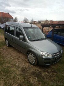 Opel Combo Tour 1.7cdti 74kw rok 7/2010 Family - 7