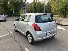 Suzuki Swift 1.3 16V GLX - 7