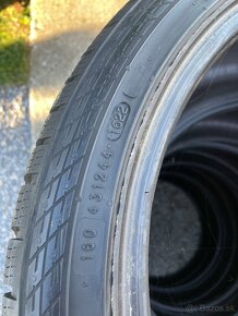 235/40 R19 Nokian - 7