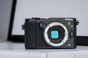 Nikon 1 V3 telo - 7