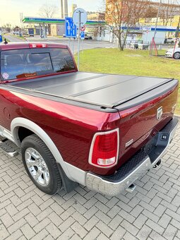 Dodge RAM Laramie 5.7 HEMI—LONG—2018—kůže—tažné 3.5t - 7