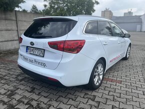 Predám Kia ceed SW kombi - 7