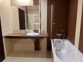 APARTMÁN NA DONOVALOCH - So Širokou Škálou Doplnkových Služ - 7