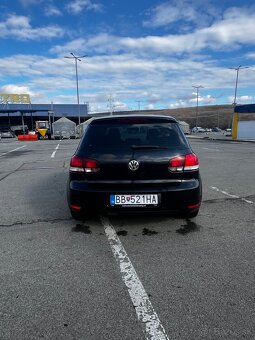 Volkswagen Golf 1.6 TDI - 7