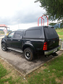 Predám Toyotu Hilux 4 WD 3.0TD 126,0 KW - 7