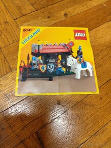 Lego 6041 Armory shop - 7