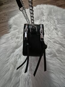 kabelka Guess crossbody - 7