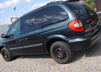 Chrysler Voyager 2,8 CRDi A/T nafta automat 110 kw - 7