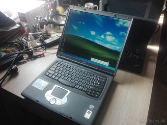 Acer TM. Windows XP SP3. LPT port/konektor. Floppy disk 3,5“ - 7