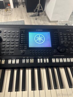 yamaha psr-S750 - 7