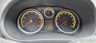 Predáme OPEL CORSA 1.2 16V SPORT jazdené jednou ženou - 7