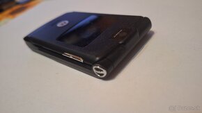 Motorola Razr V3 top stav - 7