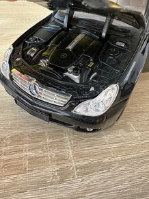 Modely Škoda 1:24 Mercedes 1:18 - 7