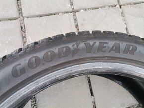 215/45 R18 zimné pneumatiky GOODYAER - 7