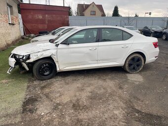 Škoda Superb 2.0TDi 110kw, r.8/2015, climatronic - 7