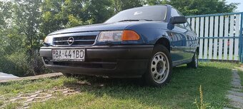 Opel Astra F 1.4 GL - 7