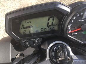 Yamaha FZ1 - 7