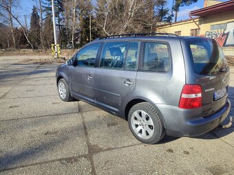 Volkswagen Touran 1.9tdi - 7