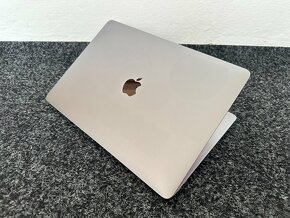 MacBook Pro 13" 2017 8/256GB Space Gray - 7