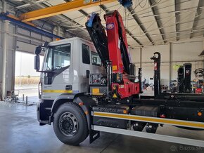 NOVÉ IVECO 180E28 RUKA HMF 1620 + NOSIČ KONTAJNERU 10T - 7