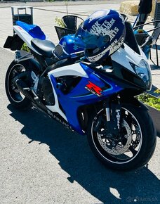 Suzuki GSXR 600 - 7