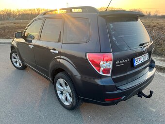 Subaru Forester 2.0 d - 7