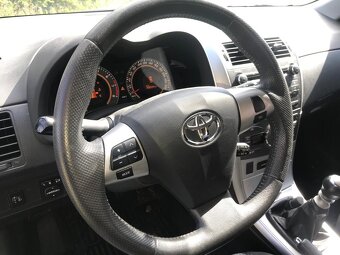 Toyota Corolla 1.6, r.v. 2013, benzin 97 kW, 100TKM - 7