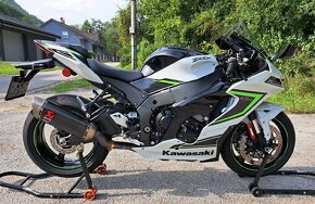 Kawasaki ZX-10r - 7