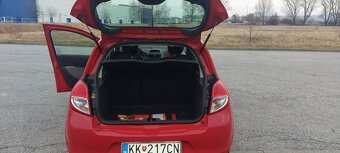 Renault Clio - 7