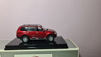 1:43 MITSUBISHI PAJERO SPORT LIMITED EDITION - 7