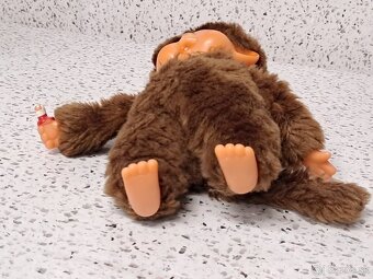 18X15CM / MONCHICHI BROWN SQUEAKY BEAR TEDDY SOFT TOY - 7