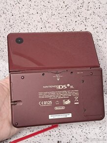 NINTENDO DSi XL - 7