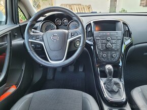 Predám Opel Astra J kombi 1,6 CDTi, 4/2017 - 7