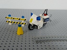 60007 LEGO City High Speed Chase Images 6Description 1 Set V - 7