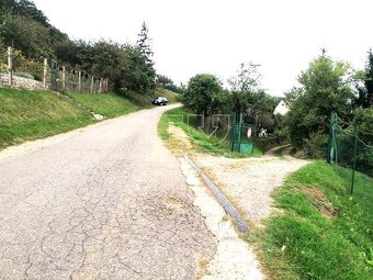 NA PREDAJ POZEMOK NA REKREAČNÉ ÚČELY S VÝMEROU 304 M2. - 7